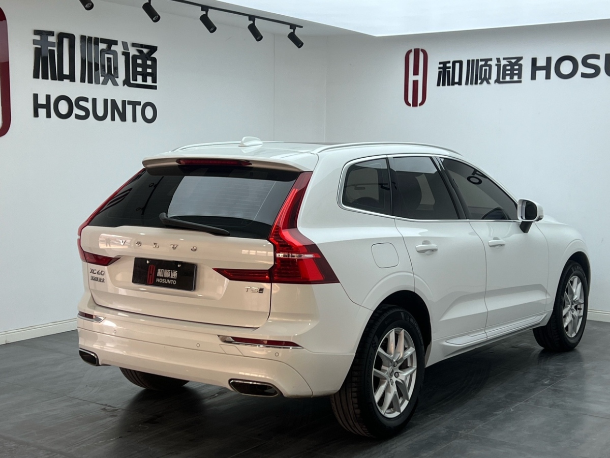 沃爾沃 XC60  2021款 T5 四驅(qū)智逸豪華版圖片