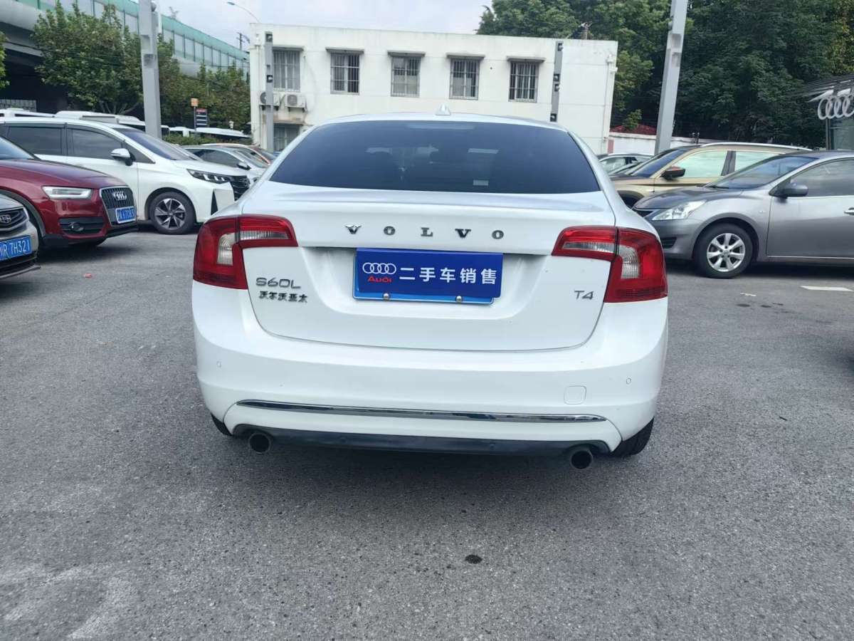 沃爾沃 S60  2016款 L 2.0T T4 智遠(yuǎn)版圖片