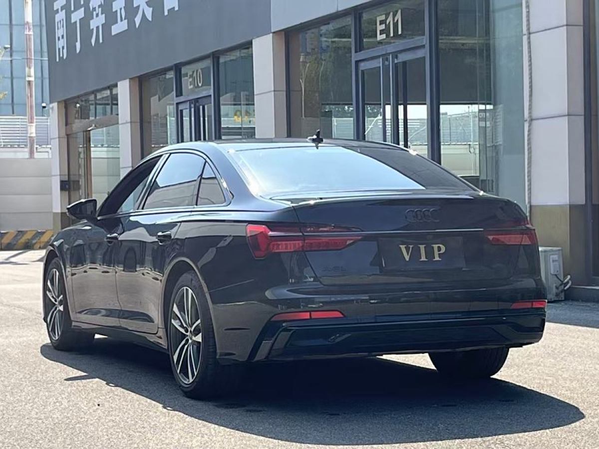 奧迪 奧迪A6L  2023款 改款 40 TFSI 豪華動(dòng)感型圖片