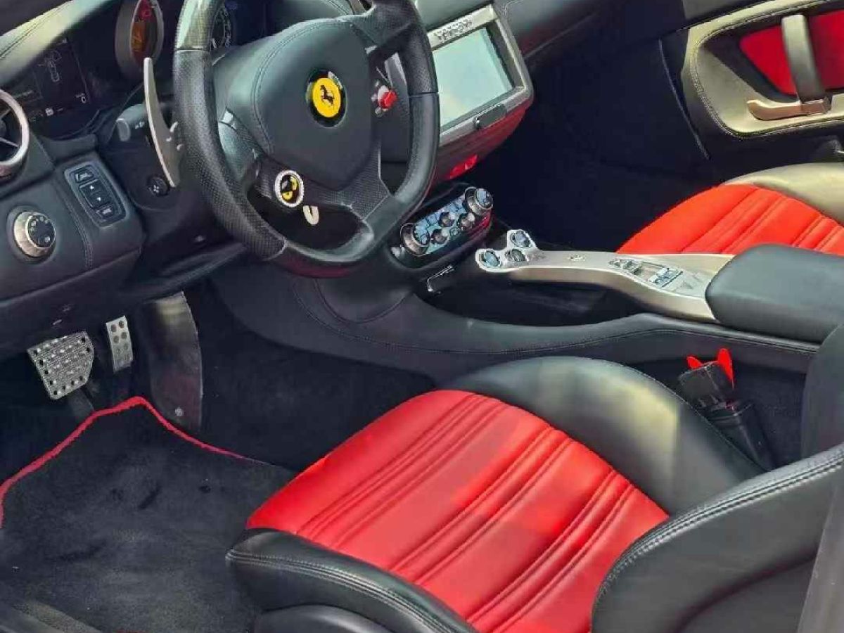 法拉利 458  2012款 4.5L Italia 中國(guó)限量版圖片