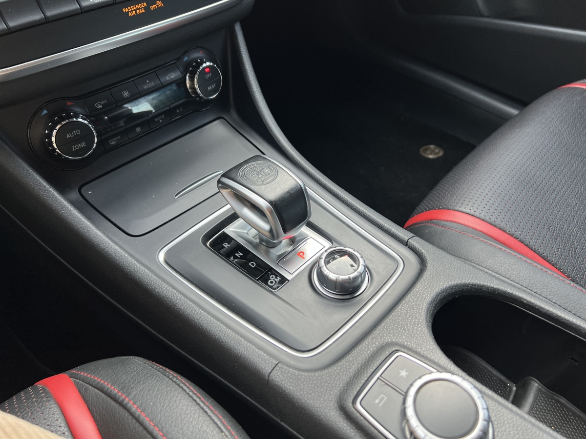 奔驰 奔驰GLA AMG  2017款 AMG GLA 45 4MATIC图片