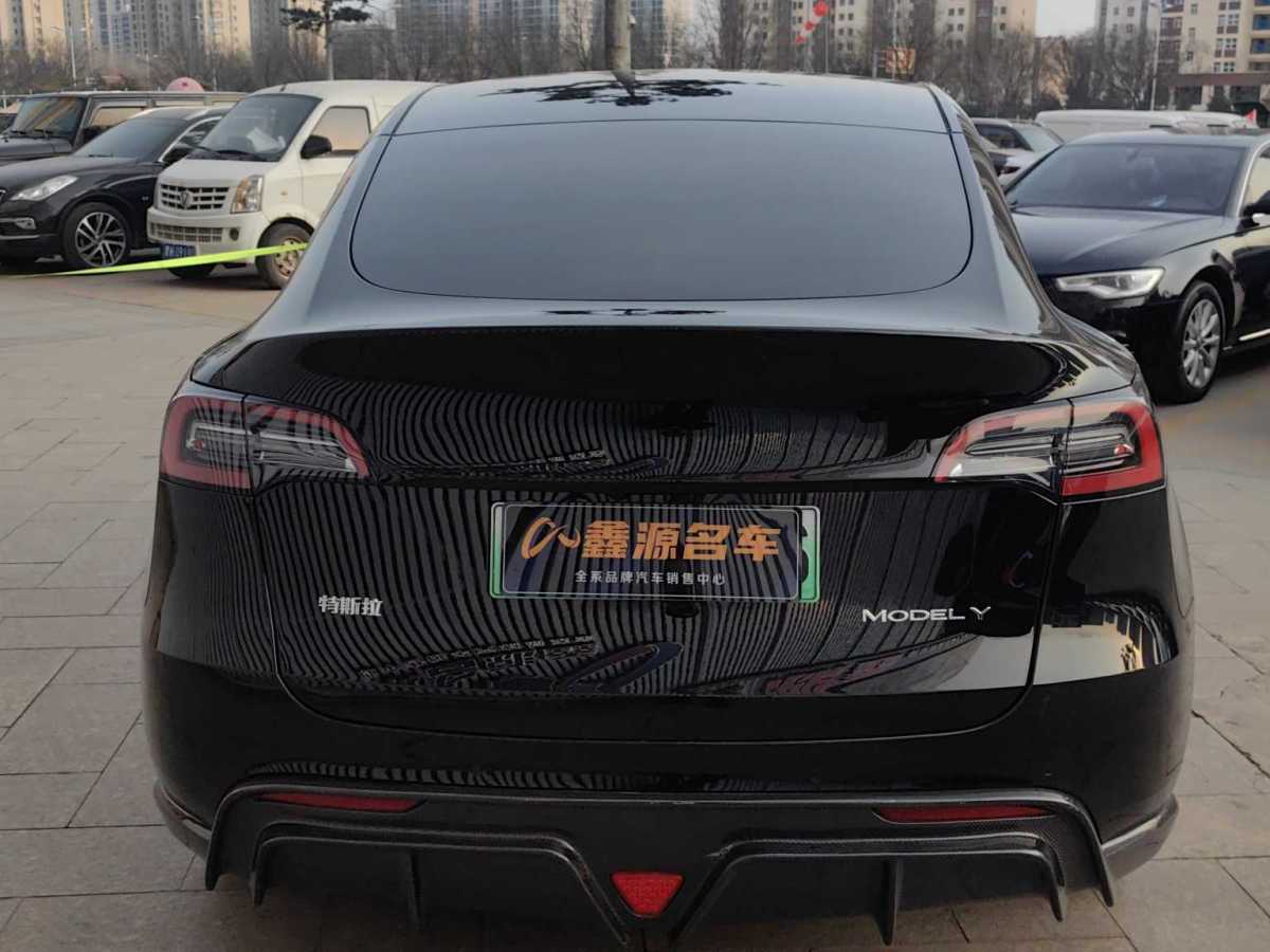 特斯拉 Model 3  2021款 改款 標(biāo)準(zhǔn)續(xù)航后驅(qū)升級版圖片