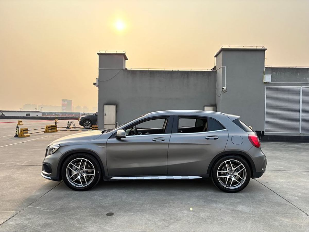 奔馳 奔馳GLA AMG  2017款 改款 AMG GLA 45 4MATIC圖片