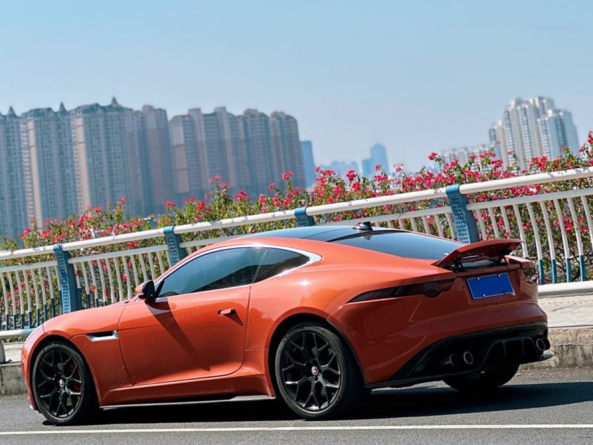 捷豹 F-TYPE  2016款 3.0T 硬頂版圖片