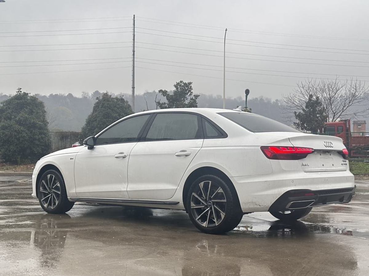 奧迪 奧迪A4L  2023款 40 TFSI 豪華動感型圖片