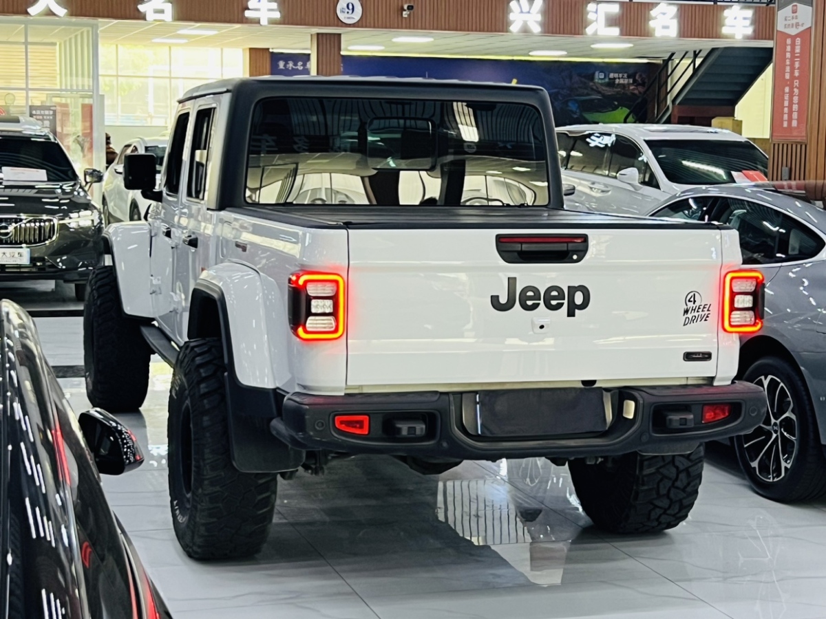 2022年12月Jeep 角斗士  2022款 3.6L 先行版