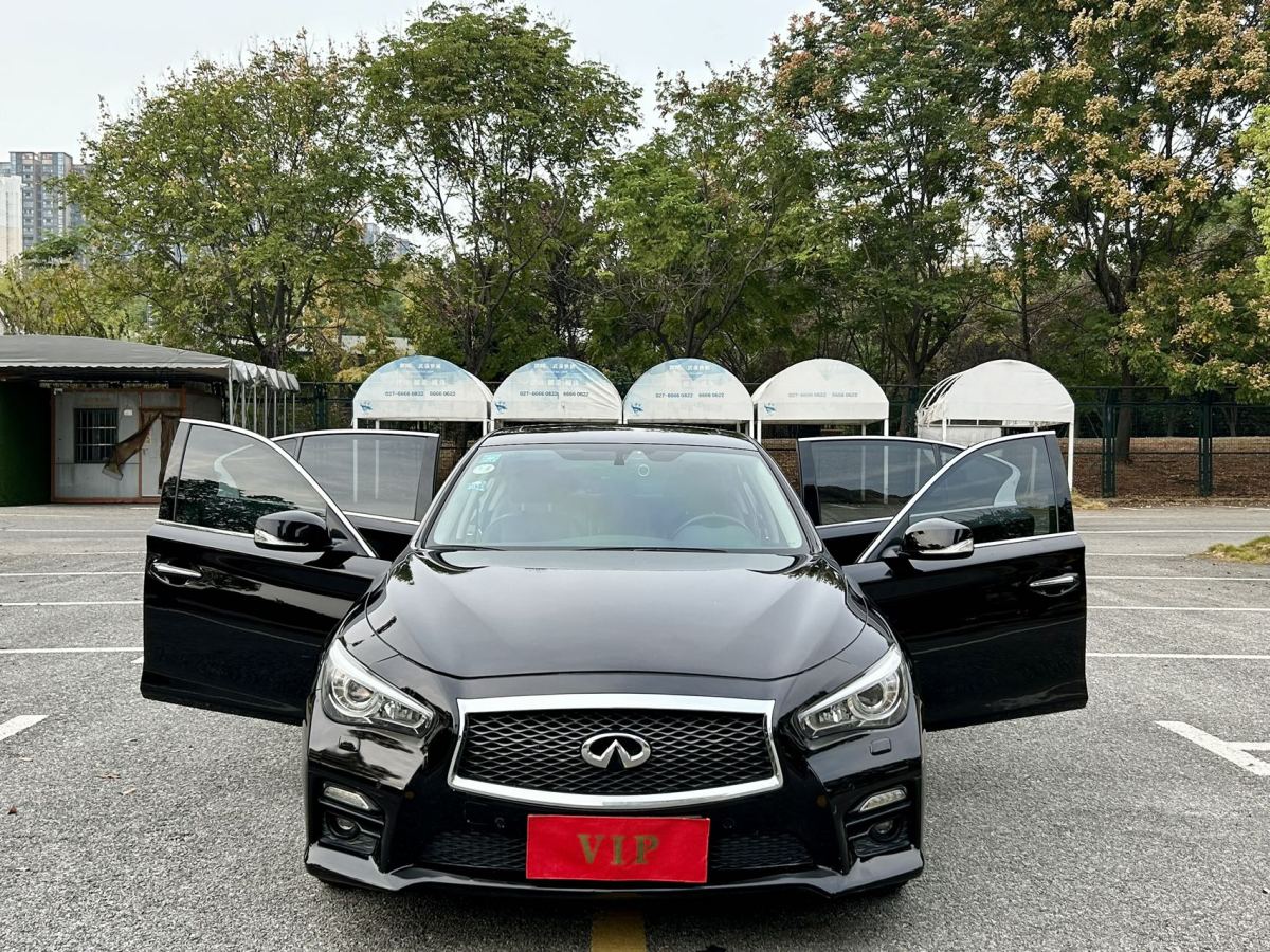 英菲尼迪 Q50L  2015款 2.0T 運動版圖片