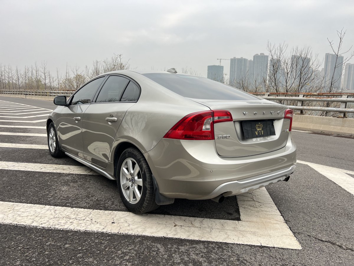 沃爾沃 S60  2012款 1.6T DRIVe 舒適版圖片