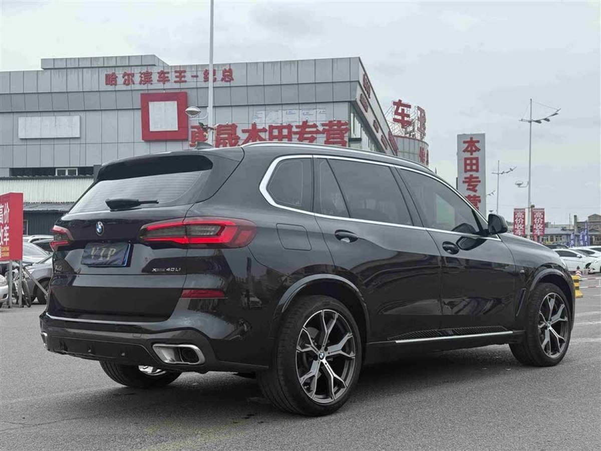 寶馬 寶馬X5  2022款 改款 xDrive 40Li M運(yùn)動套裝圖片