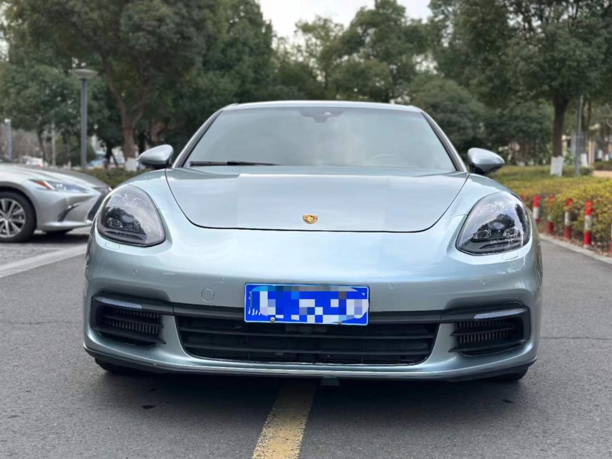 保時(shí)捷 Panamera 圖片