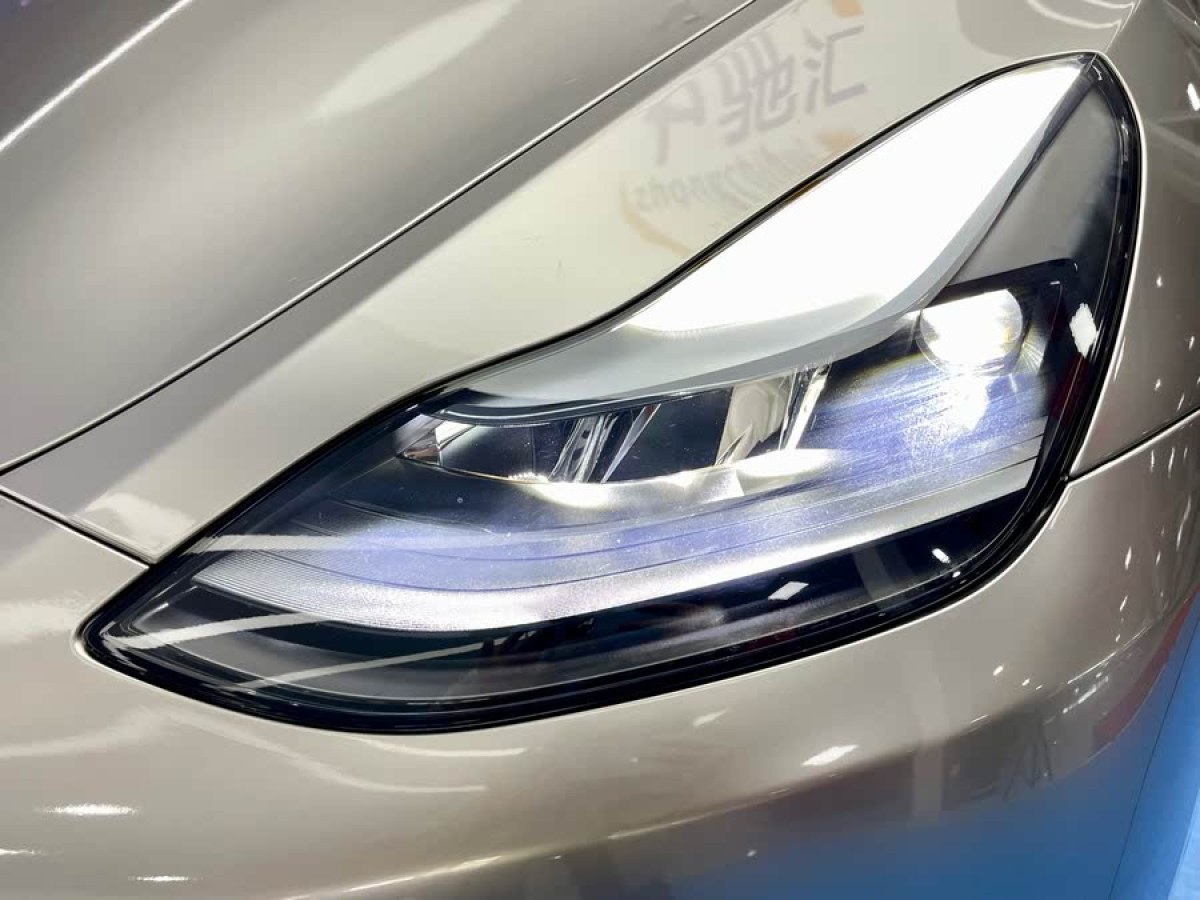 特斯拉 Model Y  2022款 改款 后輪驅(qū)動(dòng)版圖片