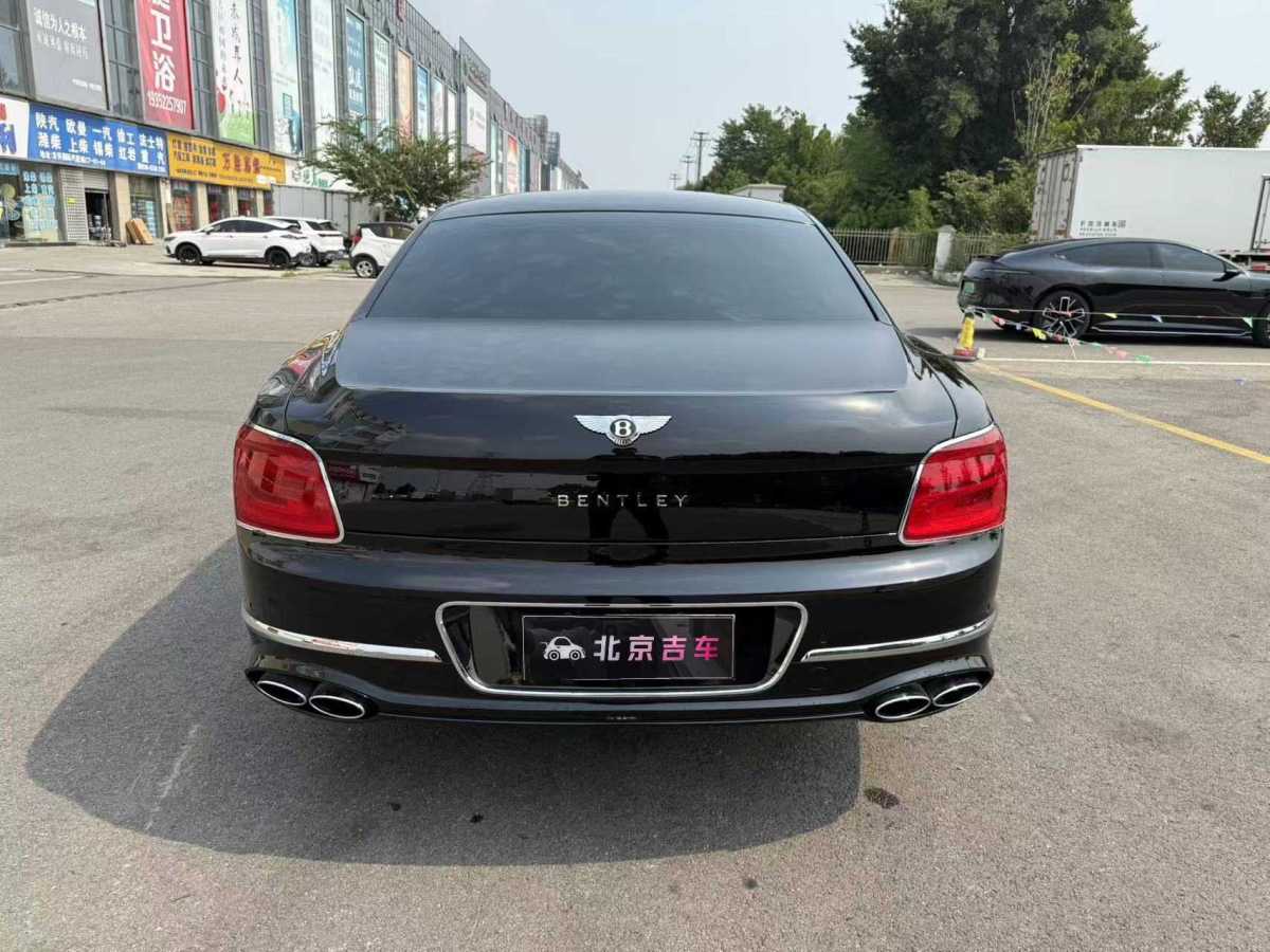 賓利 飛馳  2024款 4.0T V8 標(biāo)準(zhǔn)版圖片