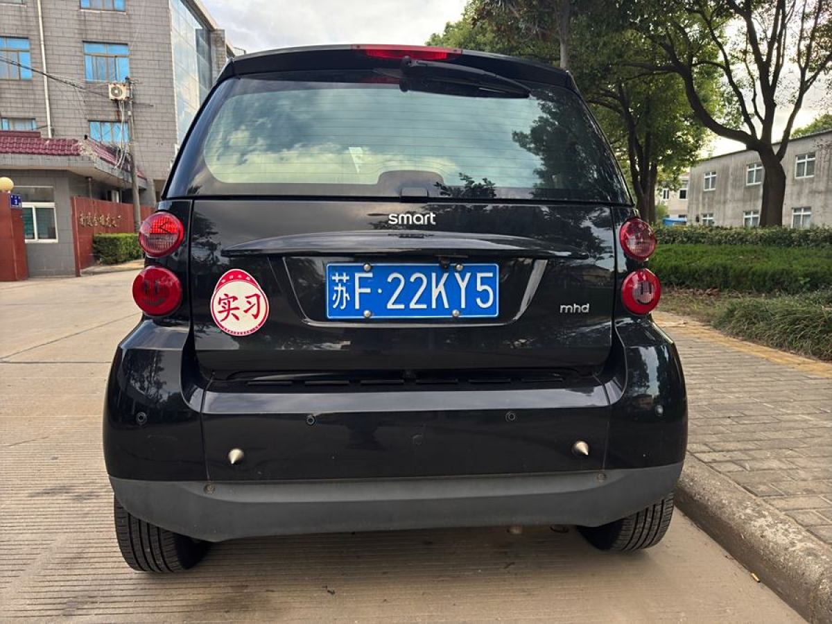 2012年5月smart fortwo  2012款 1.0 MHD 硬頂烈焰特別版