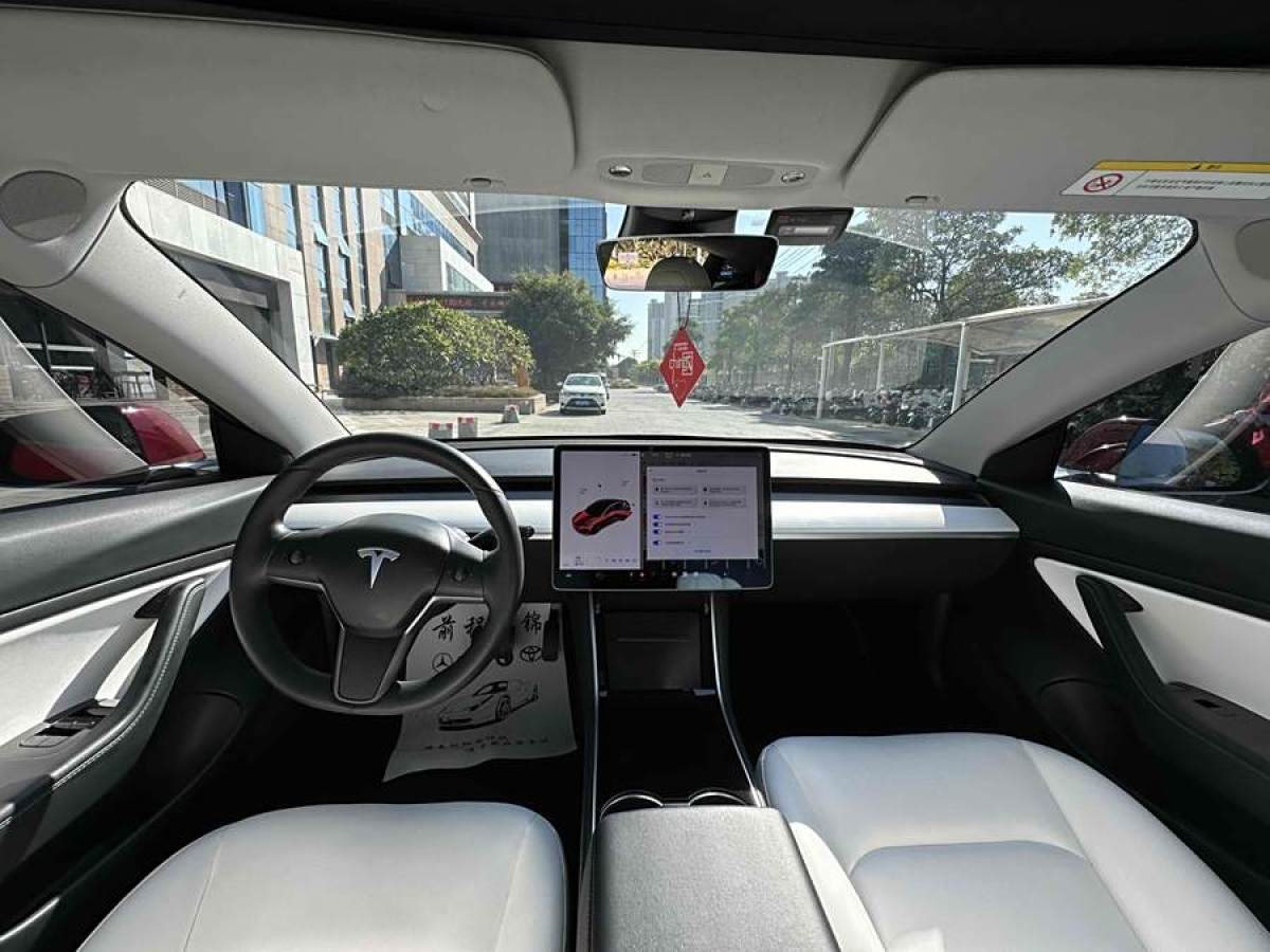 特斯拉 Model 3  2019款 標準續(xù)航后驅升級版圖片