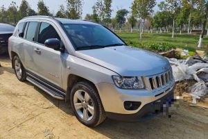 指南者 Jeep 2.0L 兩驅(qū)豪華版