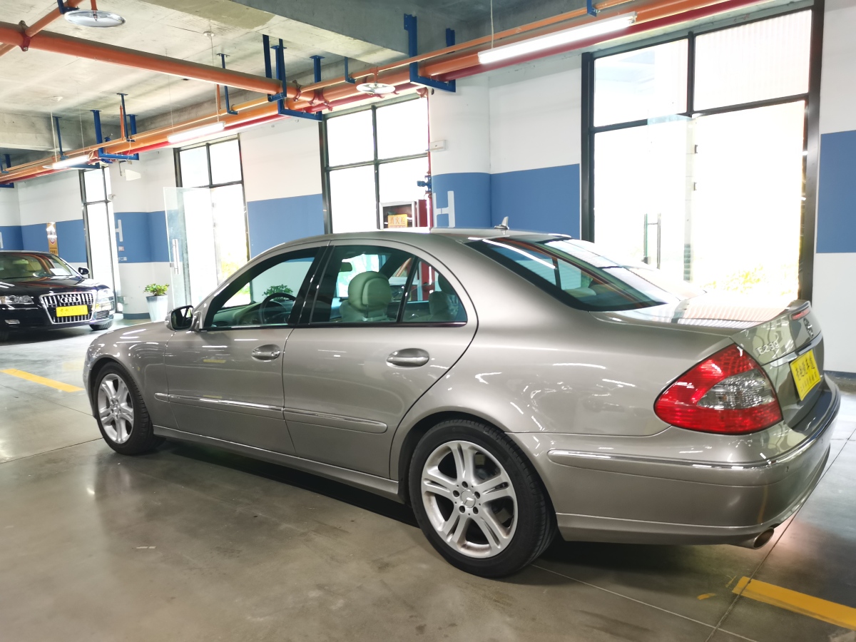 奔馳 奔馳E級(jí)  2007款 E 230 優(yōu)雅型圖片