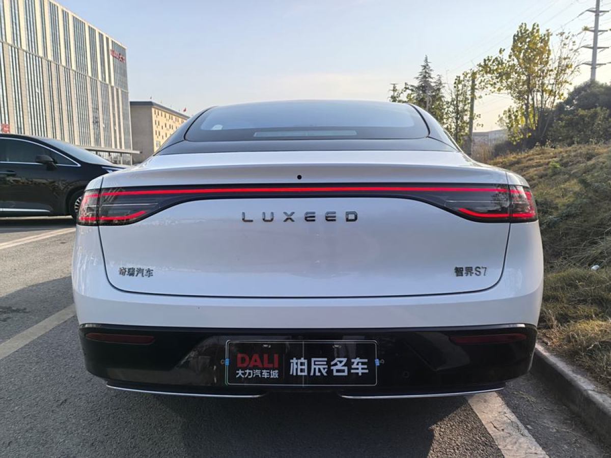 智界汽車 智界S7  2024款 Max 后驅長航智駕版圖片