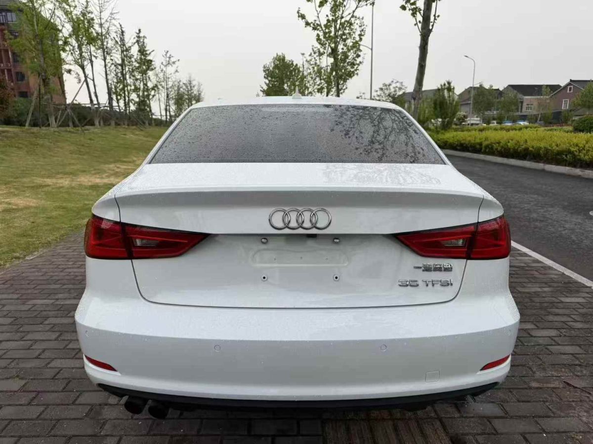奧迪 奧迪A3  2015款 A3 1.4TFSI 35TFSI 百萬紀(jì)念智領(lǐng)型圖片