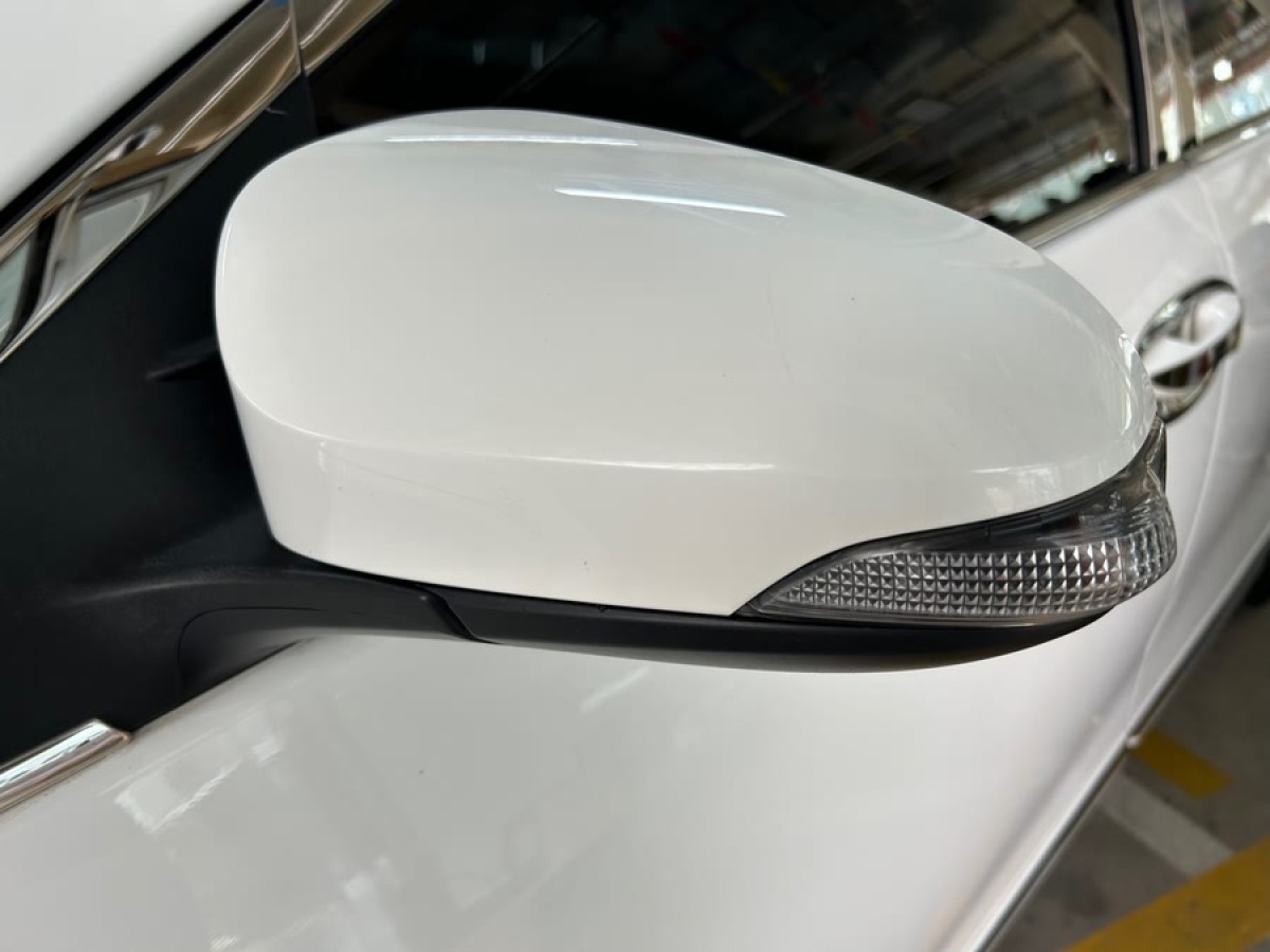豐田 卡羅拉  2017款 改款雙擎 1.8L E-CVT精英版圖片