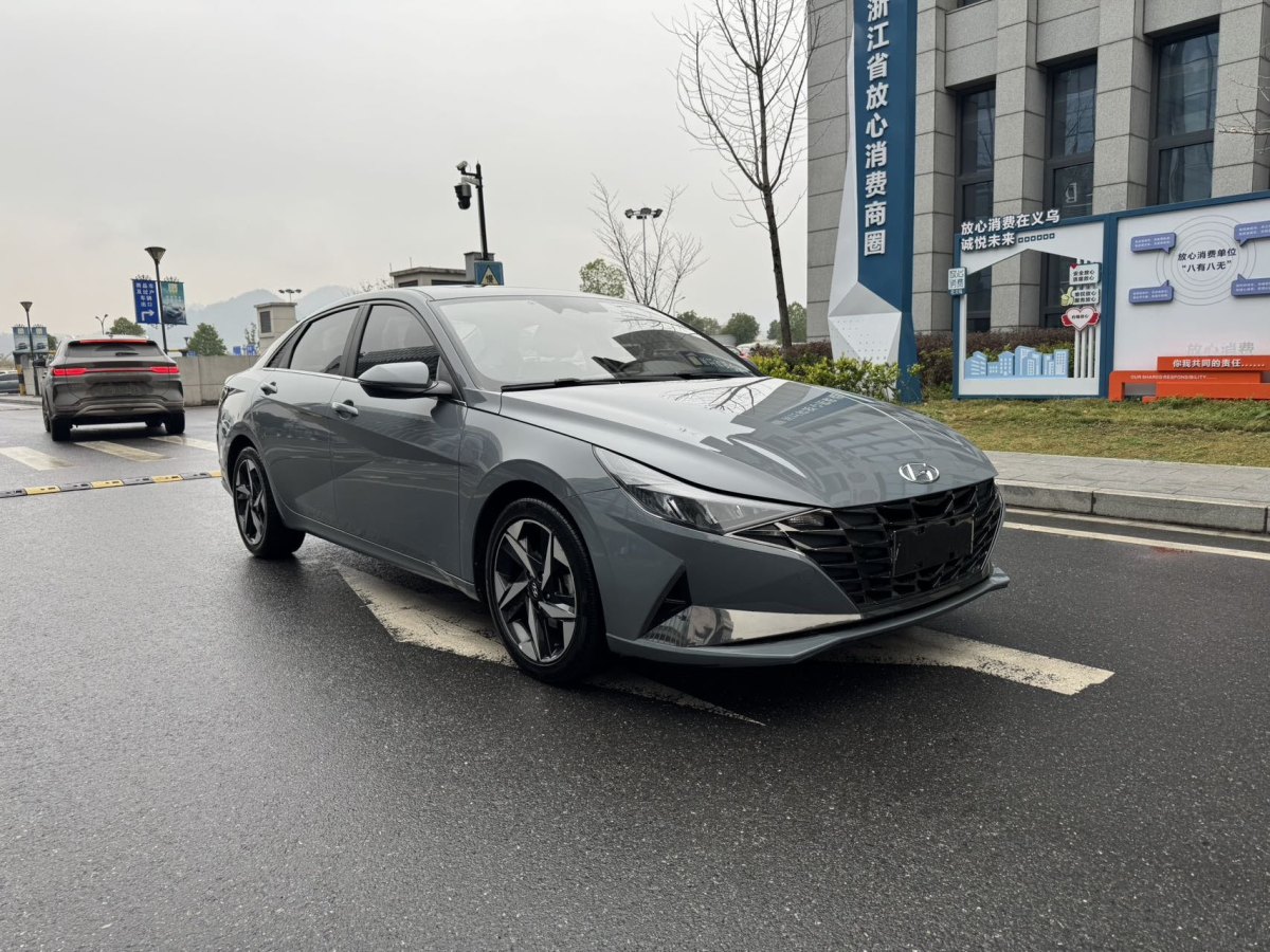 現(xiàn)代 伊蘭特  2021款 1.5L LUX尊貴版圖片