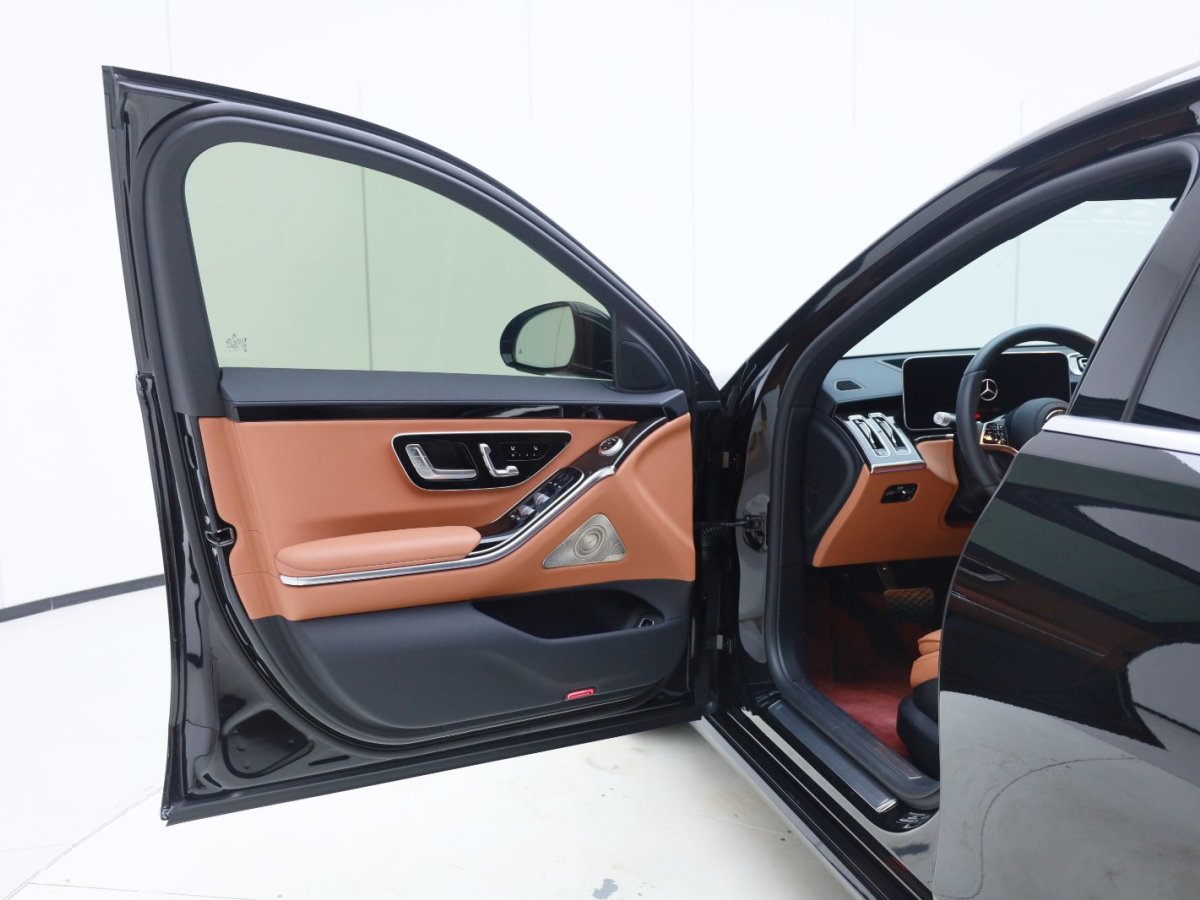 2023年3月奔驰 奔驰S级  2022款 改款 S 400 L 豪华型