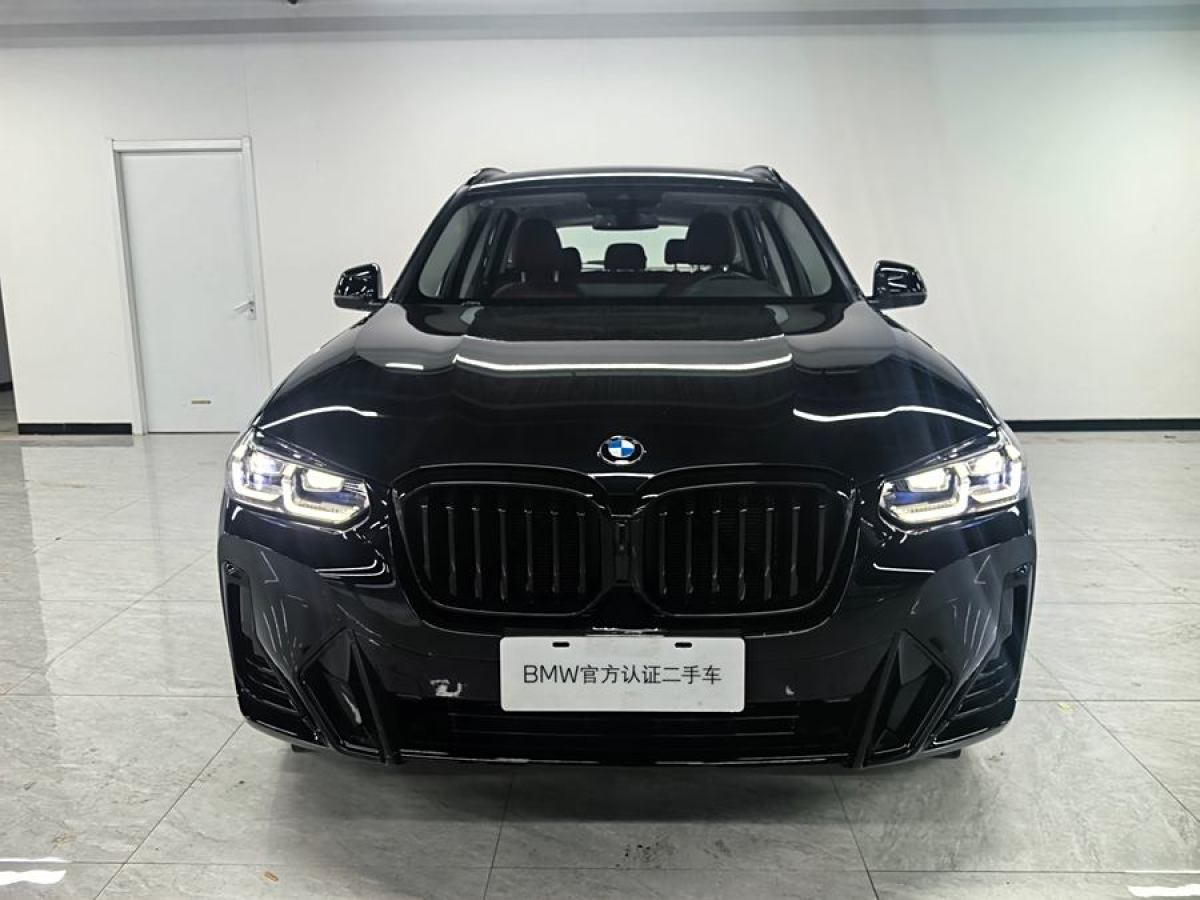 2023年10月寶馬 寶馬X3  2023款 xDrive30i 領(lǐng)先型 M曜夜套裝