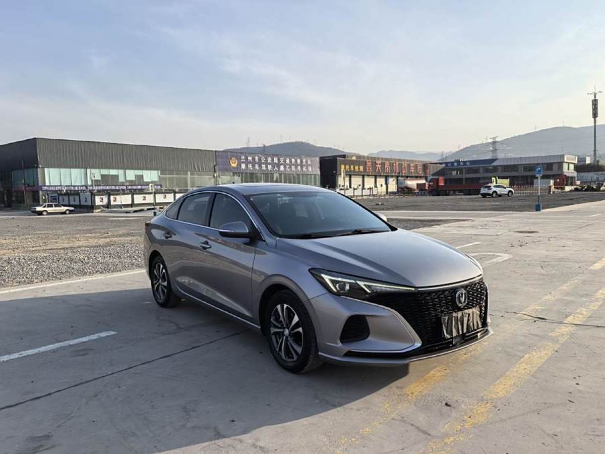 長(zhǎng)安 逸動(dòng)  2020款 PLUS 藍(lán)鯨NE 1.4T GDI DCT尊貴型圖片