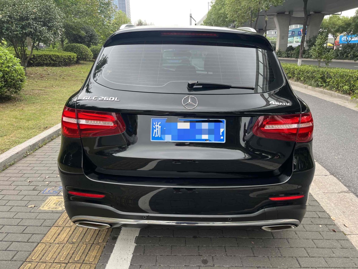 2019年4月奔馳 奔馳GLC  2019款 改款 GLC 260 L 4MATIC 豪華型