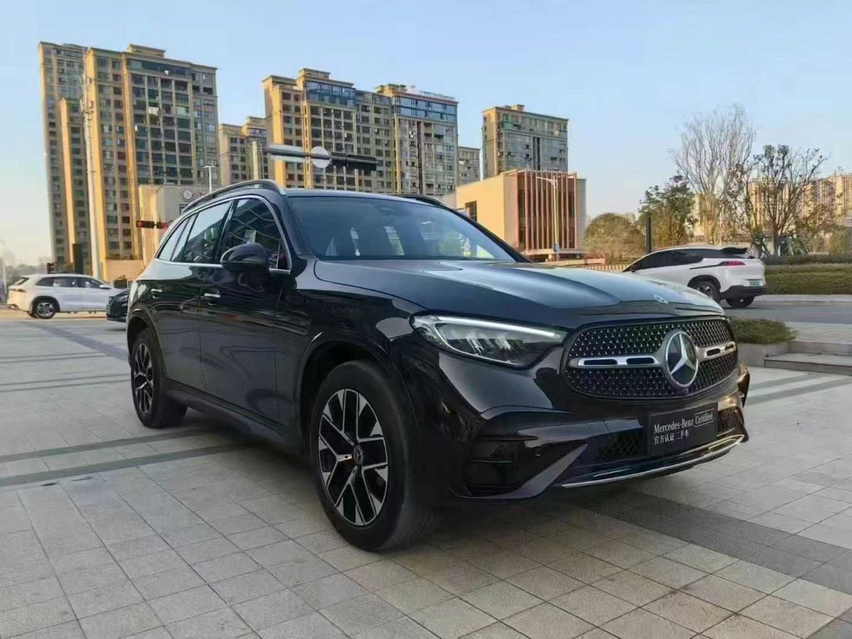 奔馳 奔馳GLC  2023款 GLC 300 4MATIC 轎跑SUV 豪華版圖片