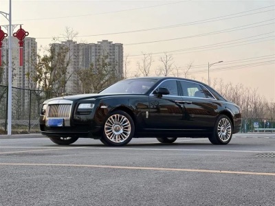 2012年2月 勞斯萊斯 古思特 6.6T 加長(zhǎng)版圖片