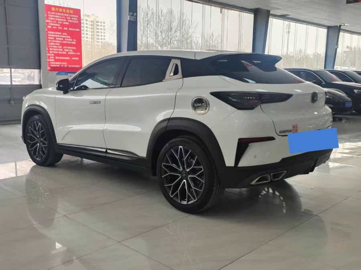 長(zhǎng)安 UNI-T  2022款 1.5T 尊貴型圖片