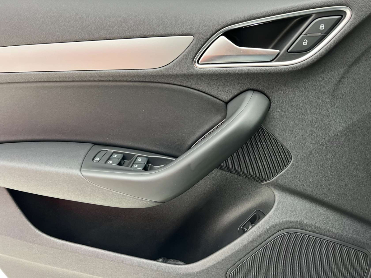 奧迪 奧迪Q3  2015款 Q3 2.0TFSI 35TFSI quattro 技術(shù)型圖片