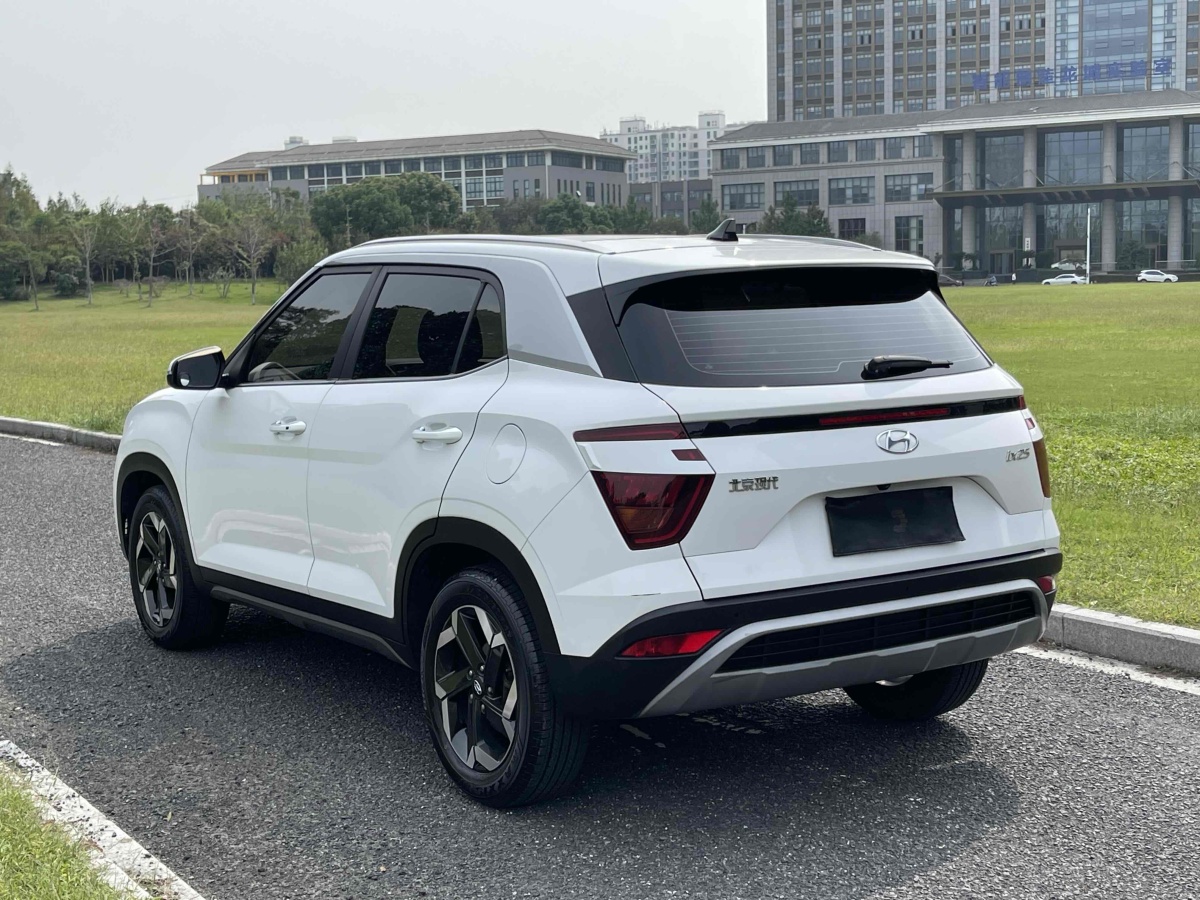 現(xiàn)代 ix25  2020款 1.5L CVT尊貴型圖片