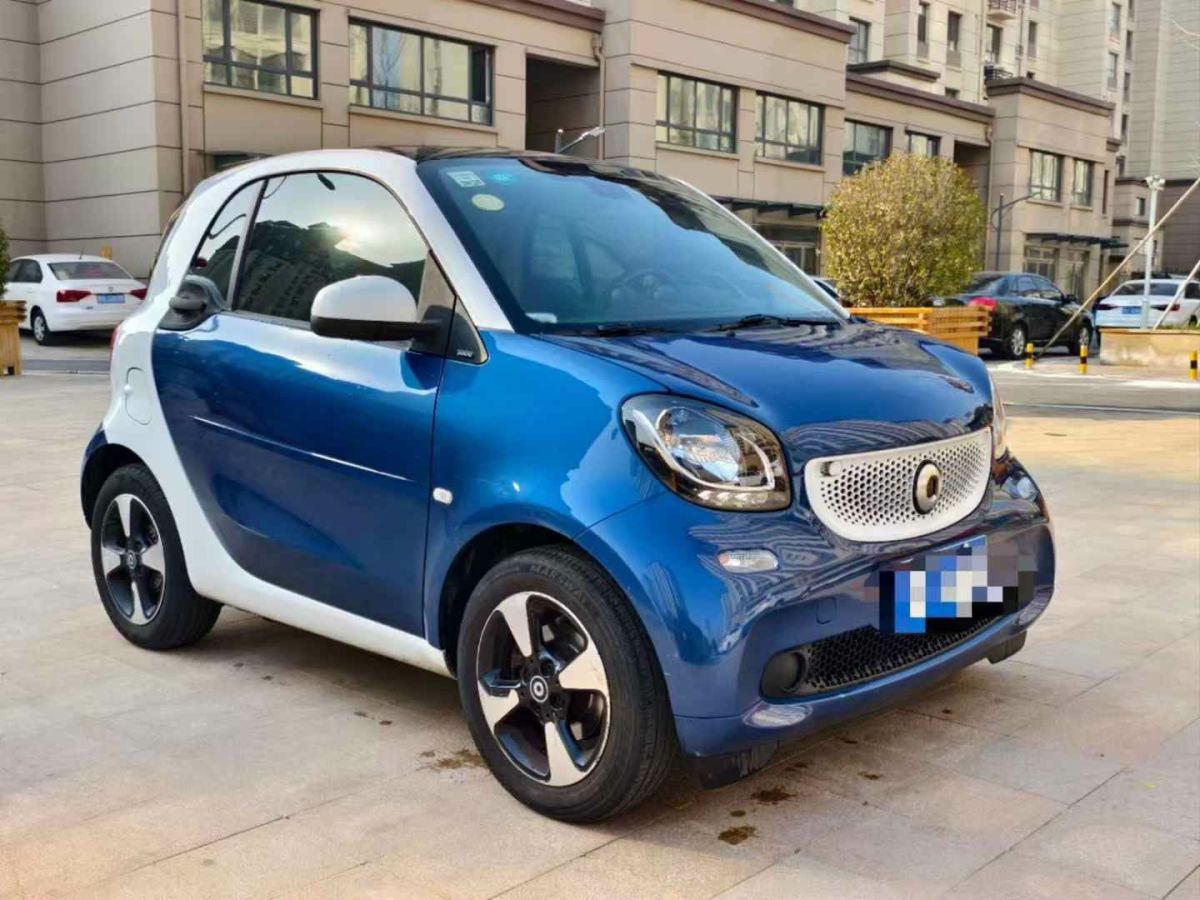 smart fortwo 圖片