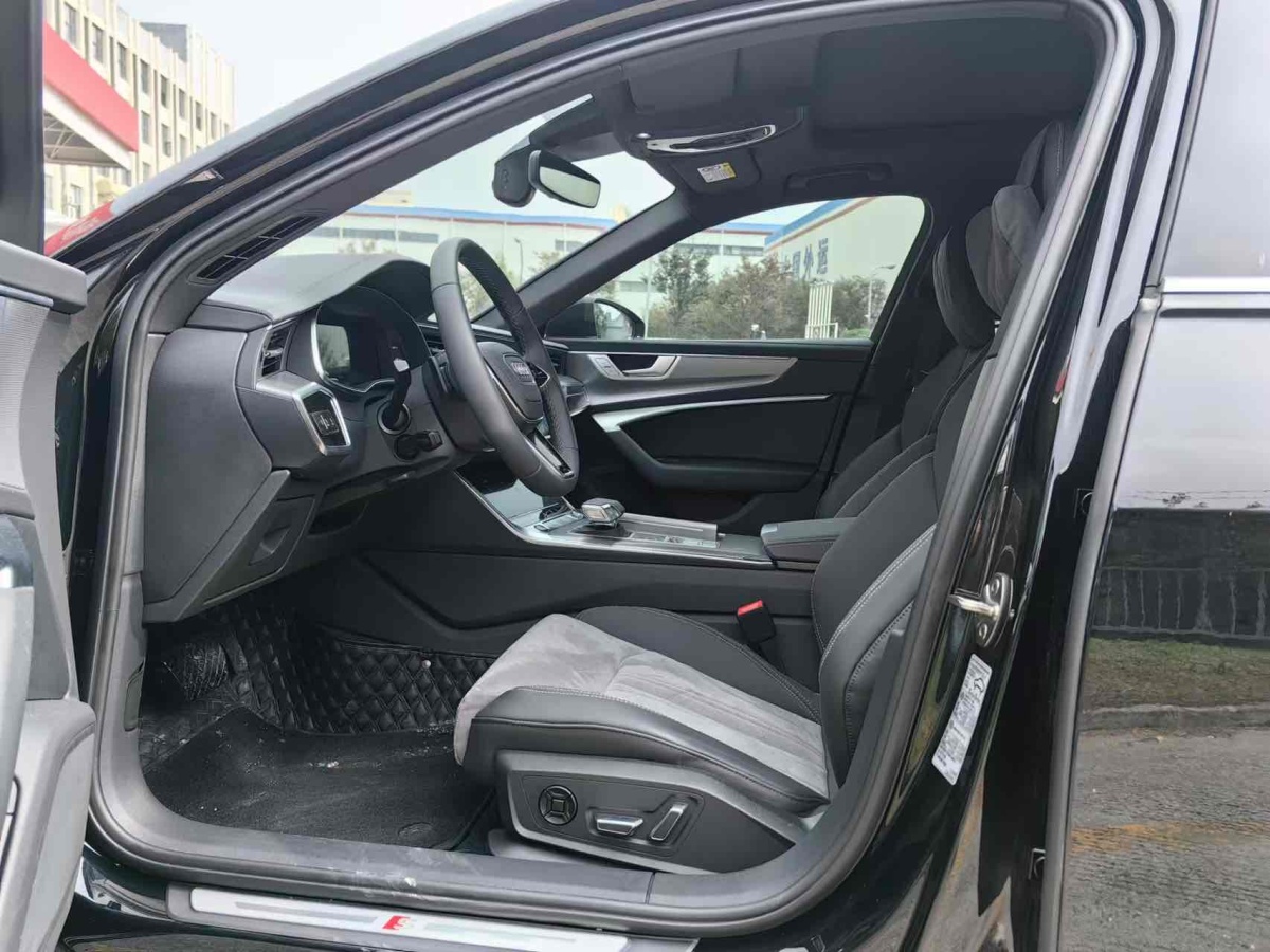 奧迪 奧迪A6L  2024款 40 TFSI 豪華動感型圖片