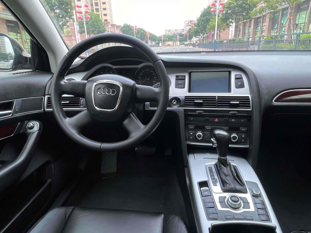 奥迪 奥迪A6L  2011款 A6L 2.0TFSI 标准型图片