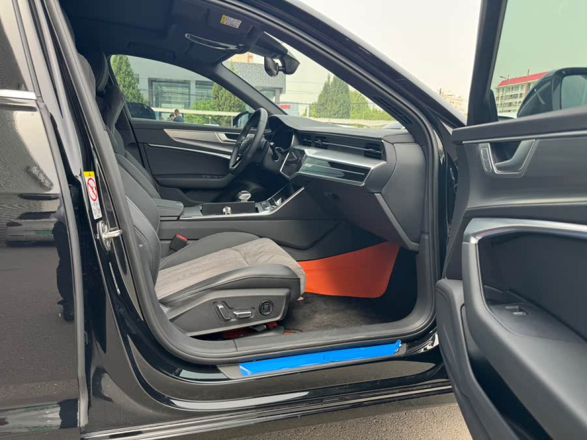 奧迪 奧迪A6L  2024款 40 TFSI 豪華動(dòng)感型圖片