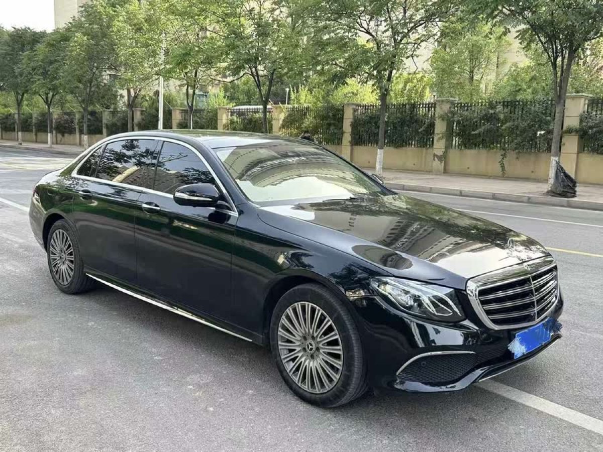 奔馳 奔馳E級(jí)  2019款 改款 E 300 L 豪華型圖片