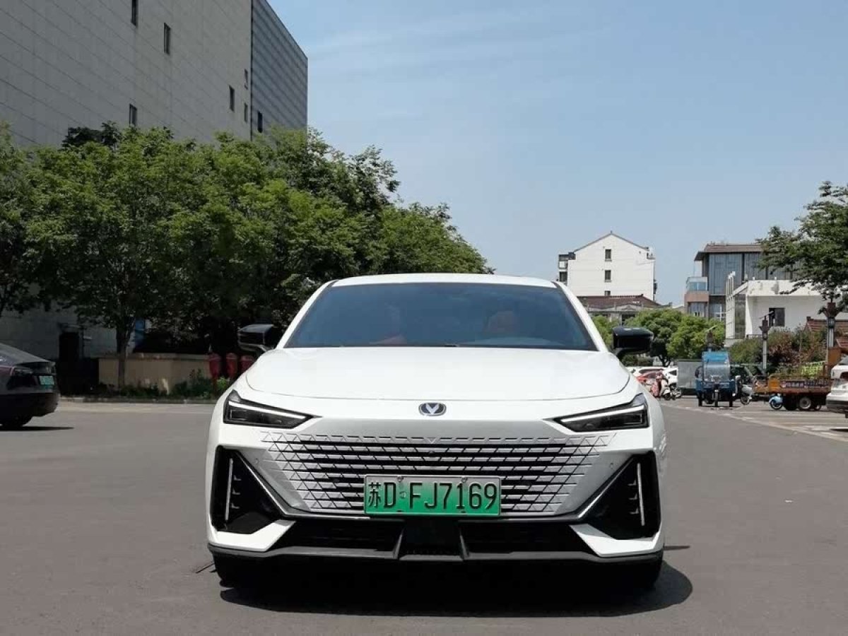 長安 長安UNI-V 智電iDD  2023款 智電iDD 1.5T 113km智趣型（飛快版）圖片