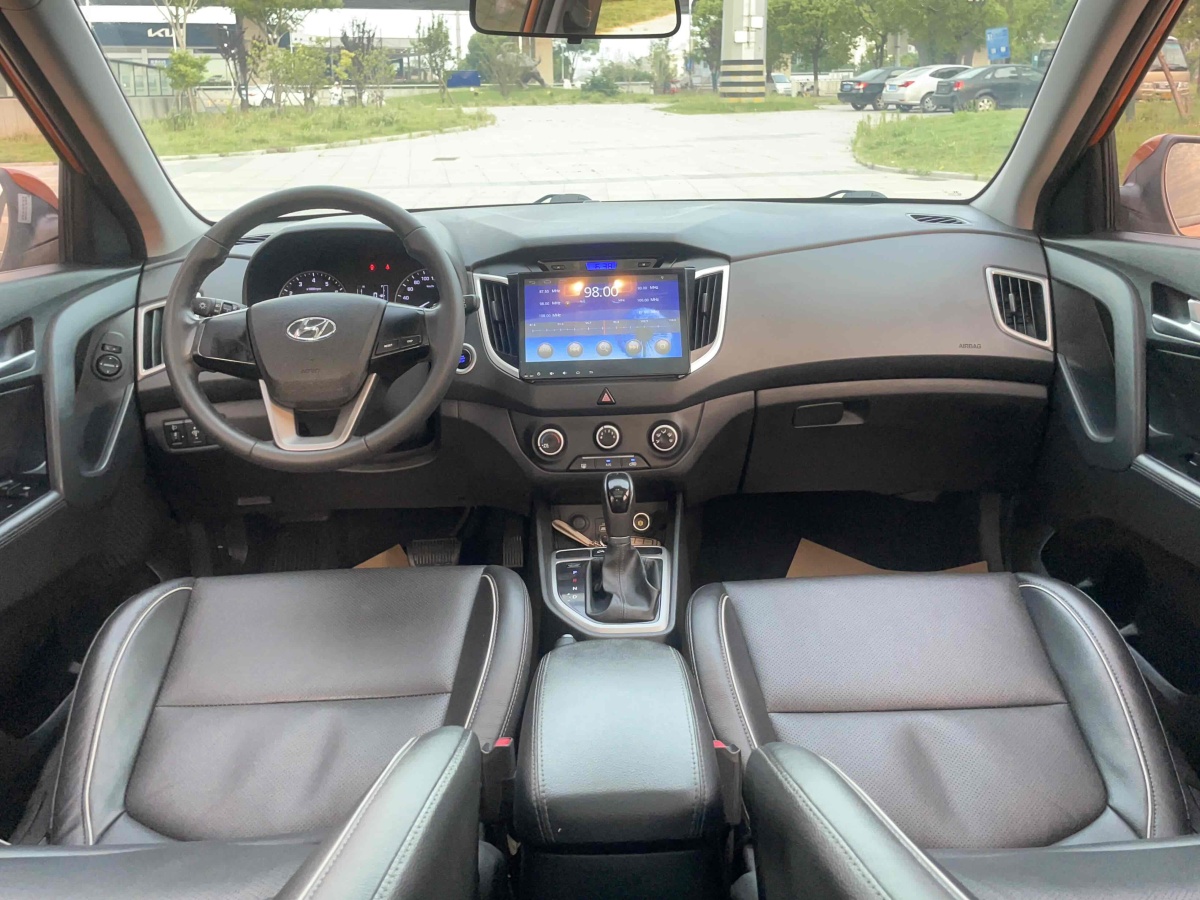 2016年2月現(xiàn)代 ix25  2015款 1.6L 自動兩驅智能型GLS