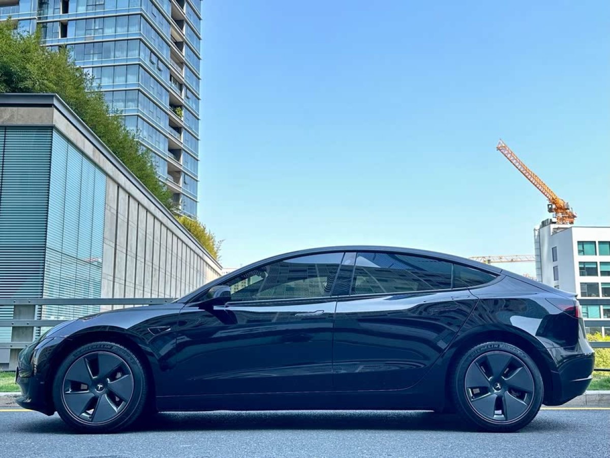 特斯拉 Model Y  2022款 改款 后輪驅(qū)動(dòng)版圖片