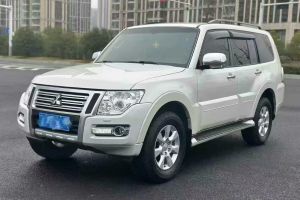 帕杰羅 三菱 3.0L 自動尊貴版