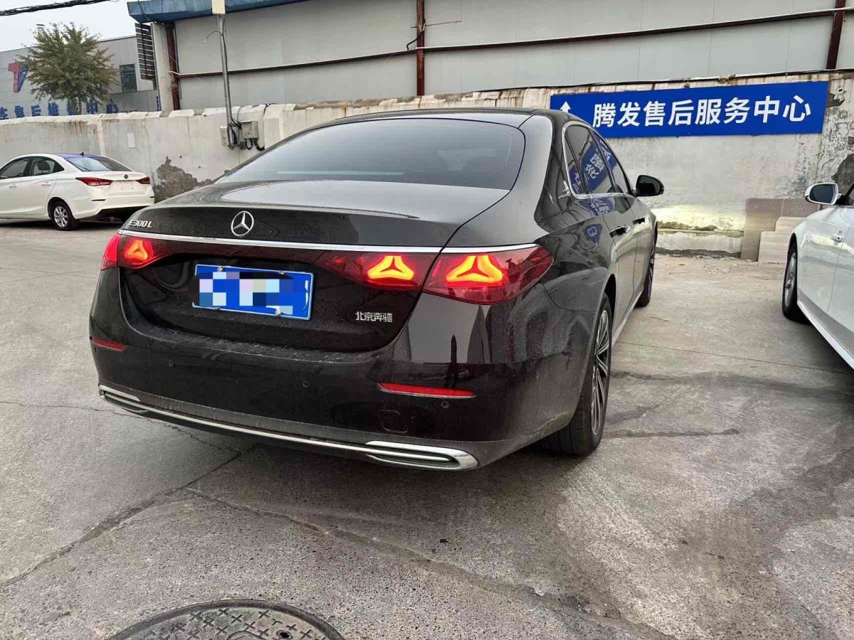 奔馳 奔馳E級  2024款 E 300 L 豪華型圖片