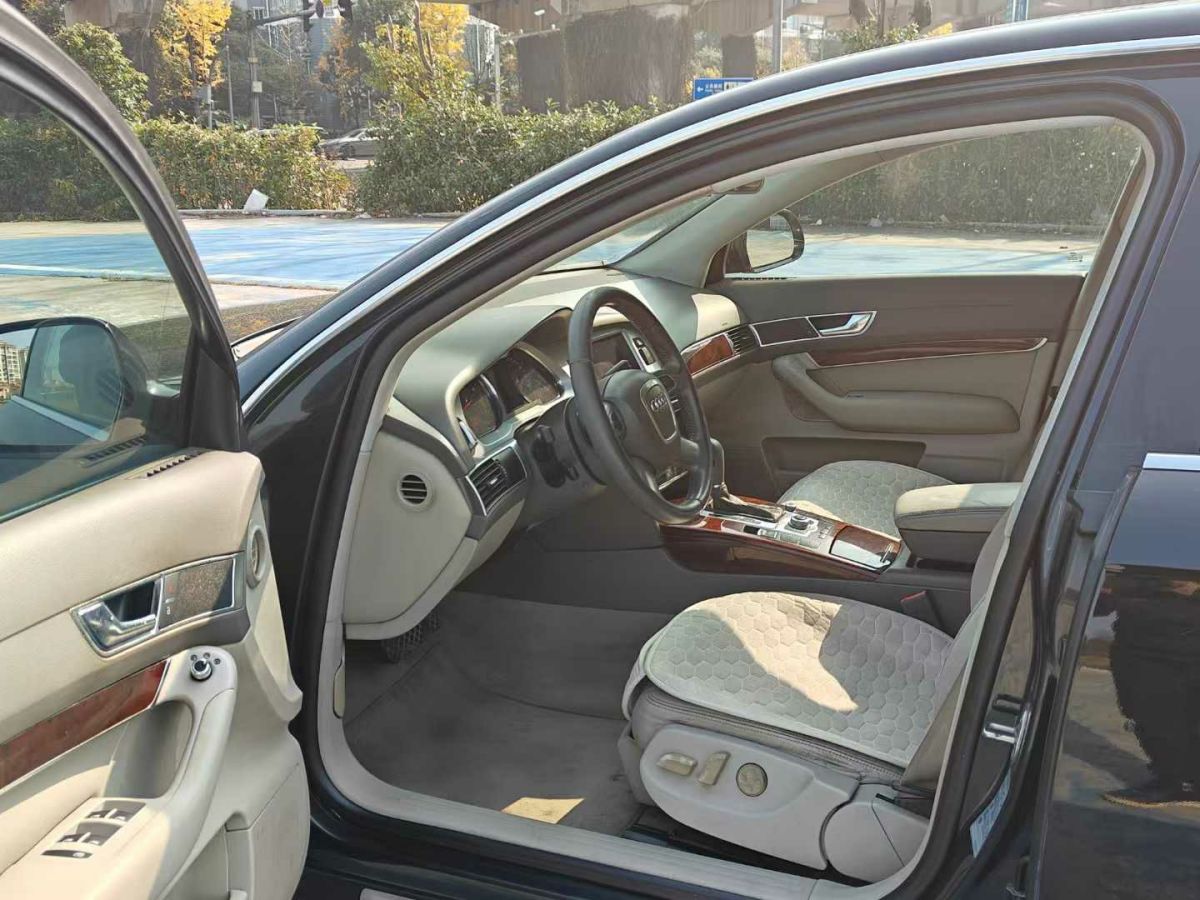 奧迪 奧迪A6L  2012款 A6L 2.8FSI 35FSI Quattro豪華型圖片