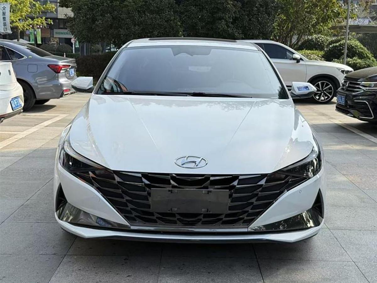 現(xiàn)代 伊蘭特  2023款 1.5L CVT GLX精英版圖片