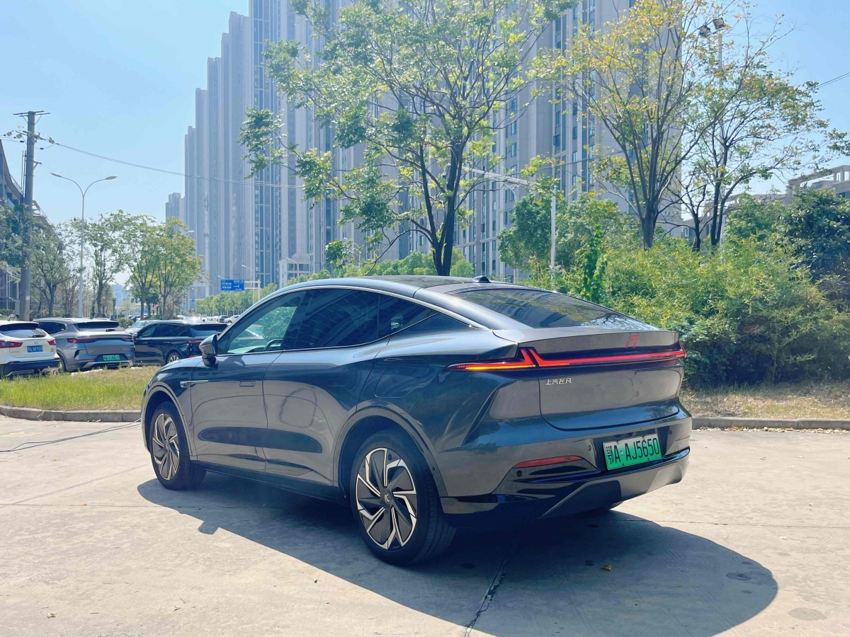 2023年8月R汽車 飛凡R7  2022款 長(zhǎng)續(xù)高階版