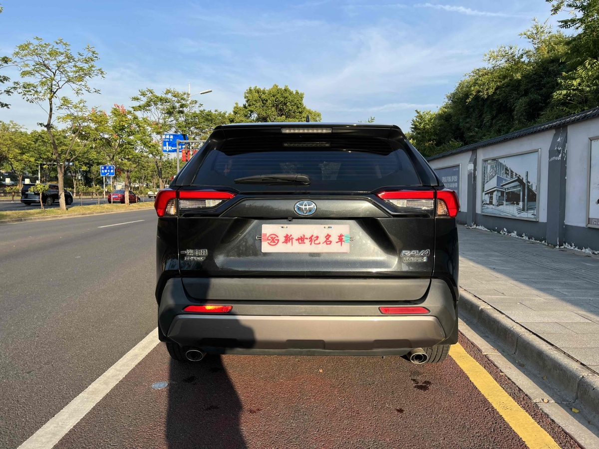 豐田 RAV4榮放  2021款 改款 雙擎 2.5L CVT四驅(qū)精英PLUS版圖片