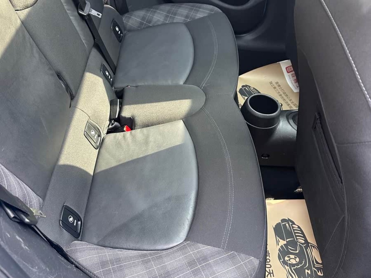MINI MINI  2017款 1.5T COOPER 冰藍色限量版 五門版圖片