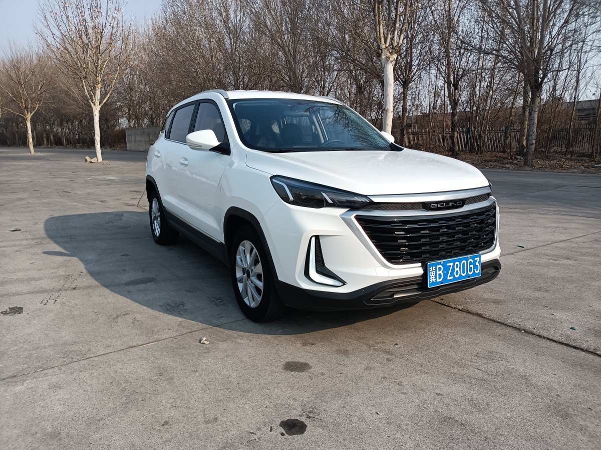 2020年4月北汽紳寶 BEIJING-X3  2019款 1.5T CVT榮耀版