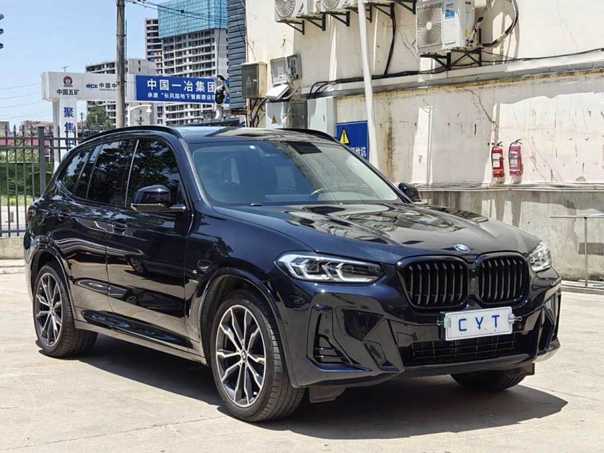 寶馬 寶馬X3  2022款 xDrive30i 領(lǐng)先型 M曜夜套裝圖片